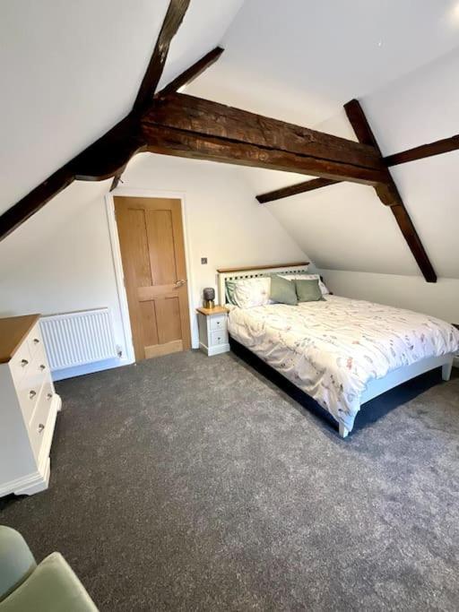 Apt D In Old Grade 2 Converted Farmhouse Market Weighton Exterior foto